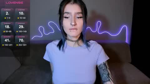 Mika online show from 10/10/25, 05:45