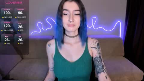 Mika online show from 10/12/25, 01:10