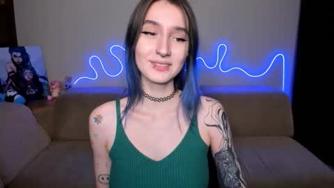 Mika online show from 11/30/25, 01:48