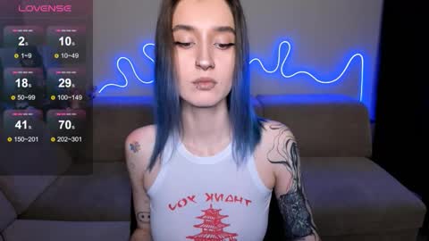 Mika online show from 12/03/25, 07:56