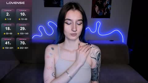 Mika online show from 03/12/26, 01:17