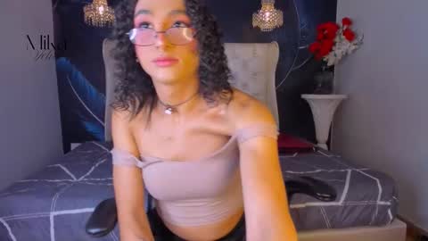 mika_velvet online show from 02/18/26, 10:39