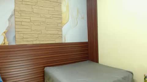 Snapshot of mikaela303av chatting on 09/30/25, 10:09 mikaela303av online show from 09/30/25, 10:09