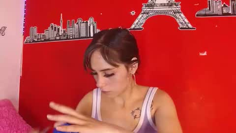 Snapshot of mikaela303av chatting on 11/15/25, 05:16 mikaela303av online show from 11/15/25, 05:16