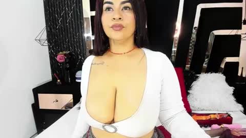 Mikaela Lust online show from 02/13/25, 08:34