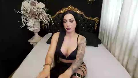 Snapshot of mikaelajensen chatting on 01/17/25, 08:13 Mikaela online show from 01/17/25, 08:13