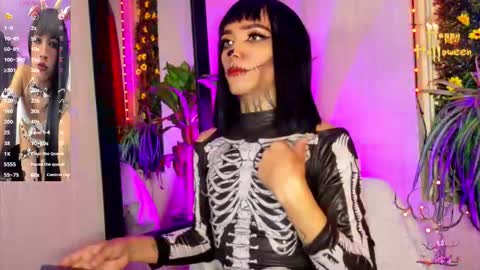 mikaelarangel online show from 10/14/25, 02:12