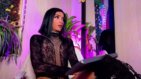 mikaelarangel online show from 10/20/25, 01:28