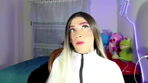 mikaelarangel online show from 06/21/26, 04:15