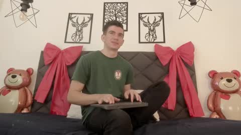 mikael online show from 02/13/25, 04:43