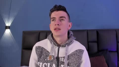 mikael online show from 10/14/25, 04:13