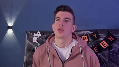 mikael online show from 10/28/25, 04:49