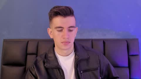 mikael online show from 01/15/26, 05:01