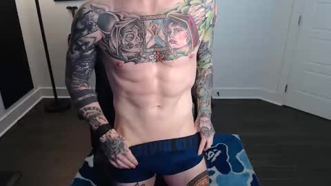 Snapshot of mikahishung chatting on 01/11/26, 04:34 MikahisHung online show from 01/11/26, 04:34