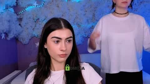 Mika online show from 04/02/26, 05:49