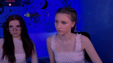 Mika online show from 04/03/26, 12:47