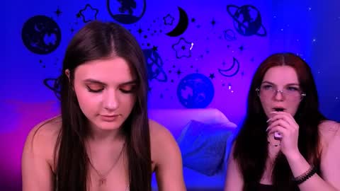 Mika online show from 04/09/26, 07:19