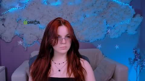 Mika online show from 04/22/26, 09:33