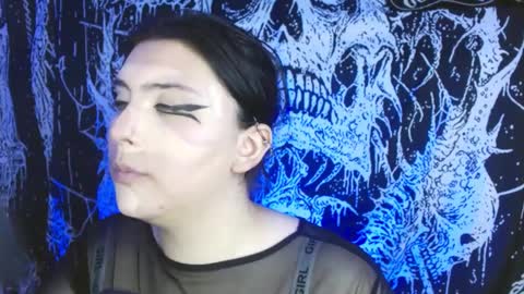 Mika online show from 10/03/25, 04:53