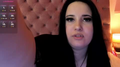 Snapshot of mikavia chatting on 12/23/24, 12:46 Mika online show from 12/23/24, 12:46