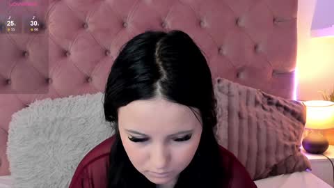 Snapshot of mikavia chatting on 12/29/24, 09:20 Mika online show from 12/29/24, 09:20