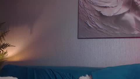 Snapshot of mikavia chatting on 09/23/25, 08:56 Mika online show from 09/23/25, 08:56