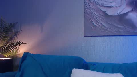 Snapshot of mikavia chatting on 09/27/25, 10:15 Mika online show from 09/27/25, 10:15