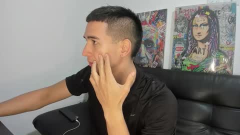 Snapshot of mike3xxx chatting on 09/18/25, 01:51 mike3xxx online show from 09/18/25, 01:51