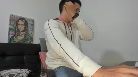 Snapshot of mike3xxx chatting on 10/25/25, 03:03 mike3xxx online show from 10/25/25, 03:03