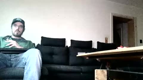 Snapshot of mike421990 chatting on 12/26/24, 03:10 Mike Bente online show from 12/26/24, 03:10