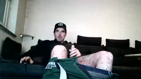 Snapshot of mike421990 chatting on 02/22/25, 06:41 Mike Bente online show from 02/22/25, 06:41