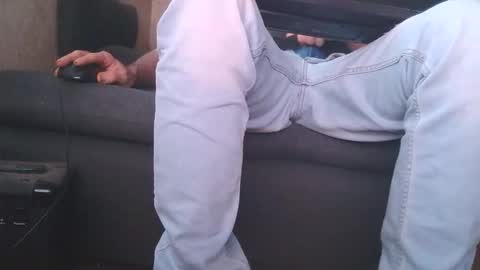 Snapshot of mike421990 chatting on 12/21/25, 03:19 Mike Bente online show from 12/21/25, 03:19