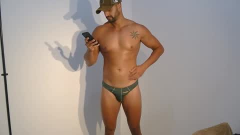 Snapshot of mike4fun99 chatting on 05/19/26, 03:02 mike online show from 05/19/26, 03:02