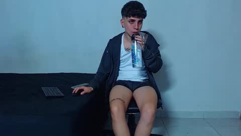 Mike IMDEPENDIENT MODEL online show from 01/11/26, 03:44