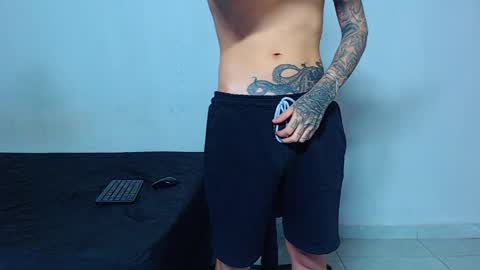 Mike IMDEPENDIENT MODEL online show from 04/19/26, 02:16