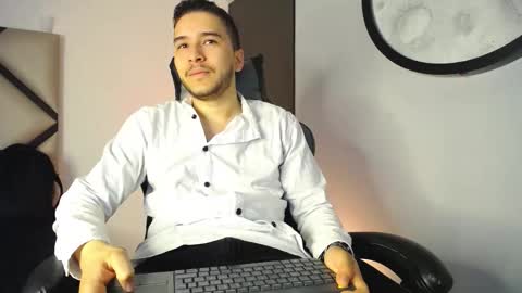 Mike  online show from 12/03/25, 11:52