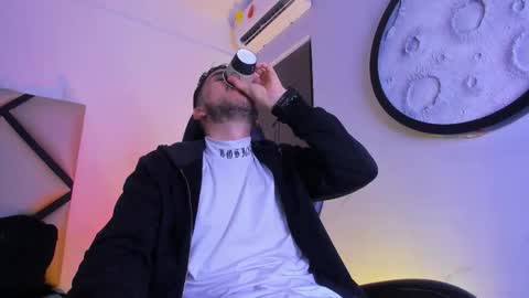 Snapshot of mike_256 chatting on 02/17/26, 11:50 Mike online show from 02/17/26, 11:50