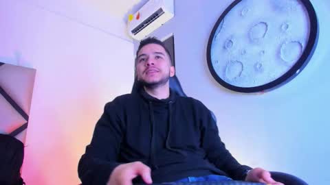 Snapshot of mike_256 chatting on 02/18/26, 11:50 Mike online show from 02/18/26, 11:50