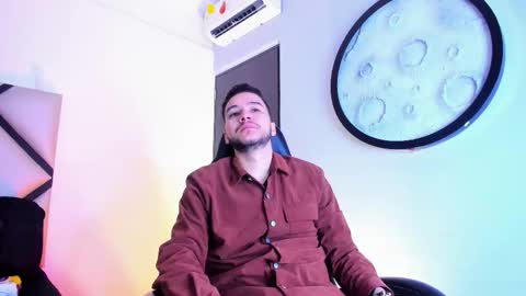 Snapshot of mike_256 chatting on 02/19/26, 11:39 Mike online show from 02/19/26, 11:39