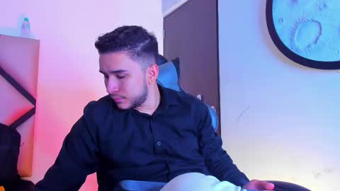 Snapshot of mike_256 chatting on 02/26/26, 11:42 Mike online show from 02/26/26, 11:42