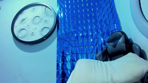 Snapshot of mike_256 chatting on 03/02/26, 11:17 Mike online show from 03/02/26, 11:17