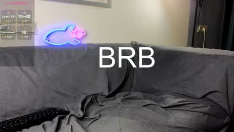 Snapshot of mike___magic chatting on 01/11/25, 03:52 Mike Magic online show from 01/11/25, 03:52