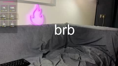 Snapshot of mike___magic chatting on 01/16/25, 03:35 Mike Magic online show from 01/16/25, 03:35