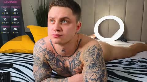 Snapshot of mike___magic chatting on 01/30/25, 06:43 Mike Magic online show from 01/30/25, 06:43