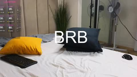 Snapshot of mike___magic chatting on 02/27/25, 02:00 Mike Magic online show from 02/27/25, 02:00