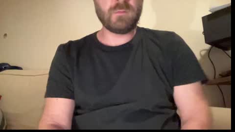 Snapshot of mike_berlin1 chatting on 12/26/24, 08:42 MIke online show from 12/26/24, 08:42