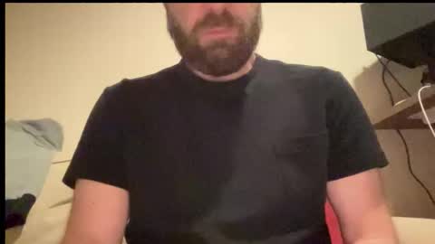 Snapshot of mike_berlin1 chatting on 11/11/25, 02:55 MIke online show from 11/11/25, 02:55