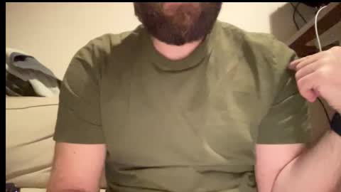 Snapshot of mike_berlin1 chatting on 11/18/25, 09:52 MIke online show from 11/18/25, 09:52