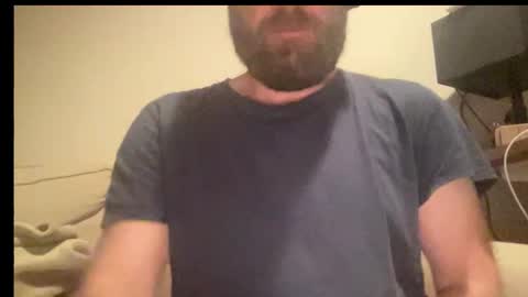 Snapshot of mike_berlin1 chatting on 11/28/25, 10:01 MIke online show from 11/28/25, 10:01