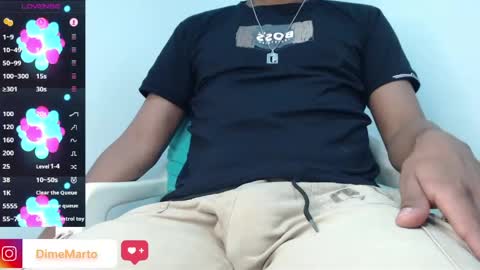 Snapshot of mike_black_22 chatting on 05/12/26, 02:47 Mike online show from 05/12/26, 02:47